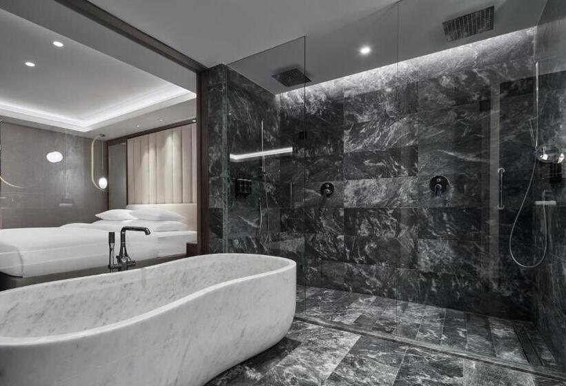 Пентхаус Люкс, Grand Hyatt Athens