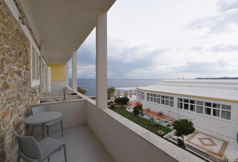 Triple Room Sea View, Hermes