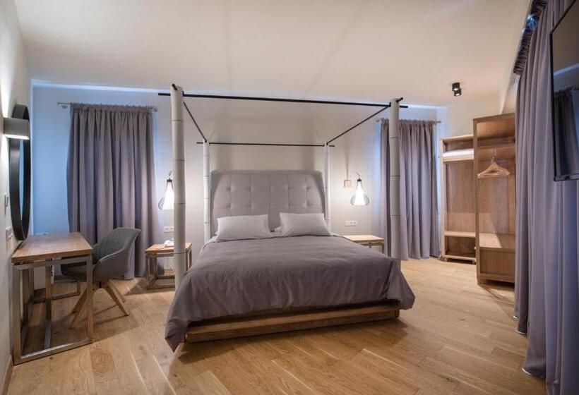 سوییت با چشمانداز دریا, Hermes