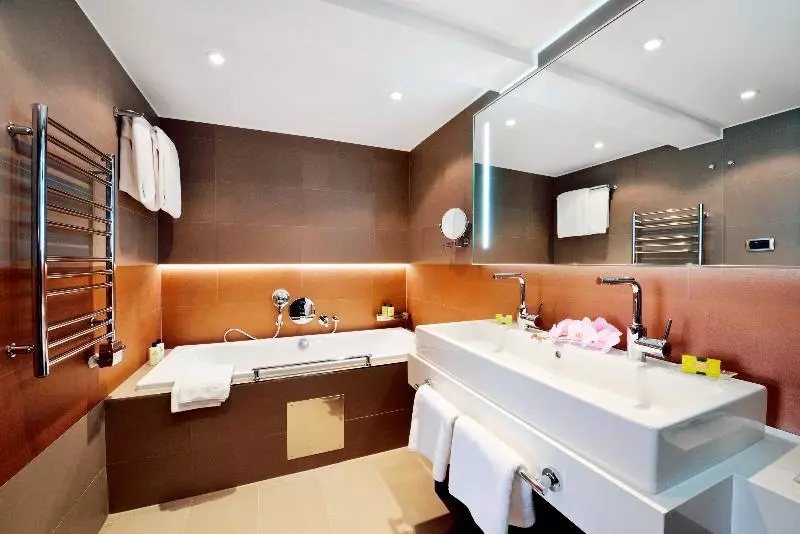 Präsidenten Suite, Intercontinental Budapest, An Ihg