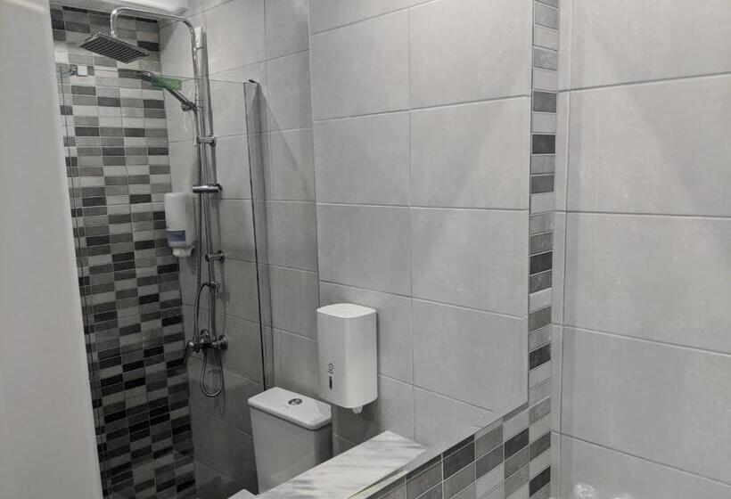 スーペリアールーム, Lepanto Beach