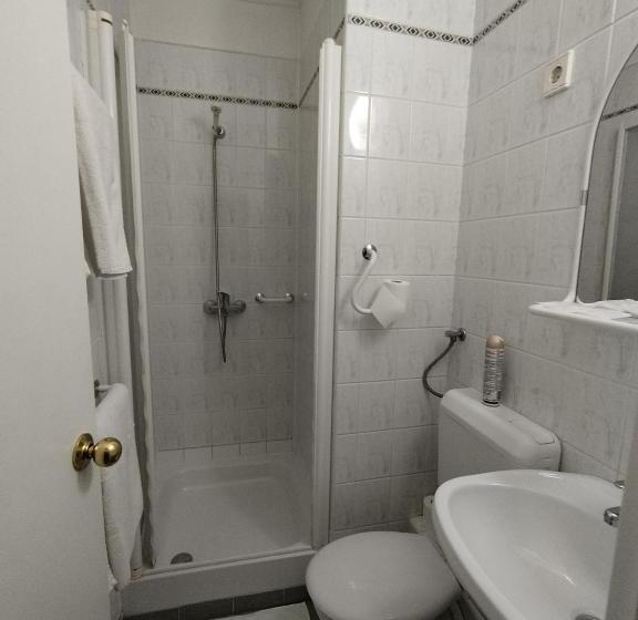 חדר סטנדרט יחיד, Pannonia