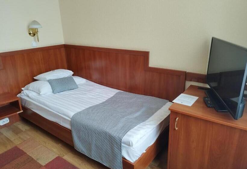 חדר סטנדרט יחיד, Pannonia