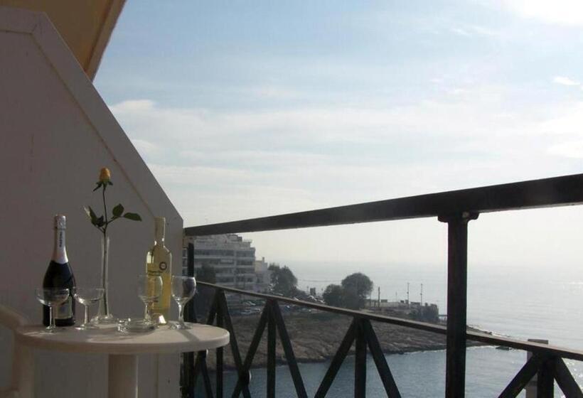 스탠다드 룸, Queens Leriotis