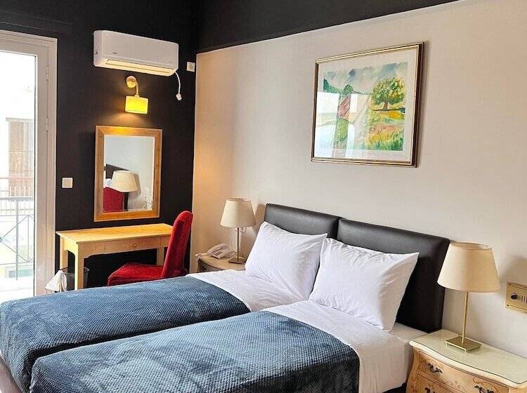 스탠다드 트리플 룸, Queens Leriotis