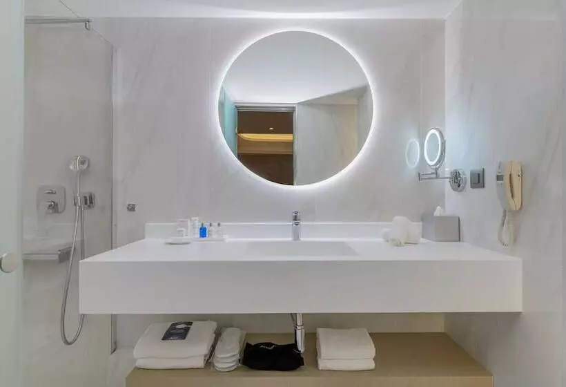 Standard Room, Radisson Blu Park Hotel Athens