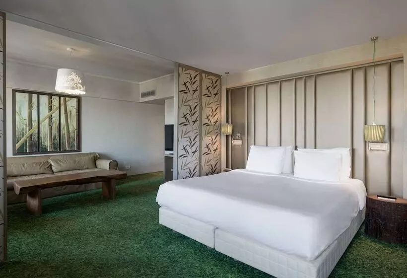 سوییت, Radisson Blu Park Hotel Athens