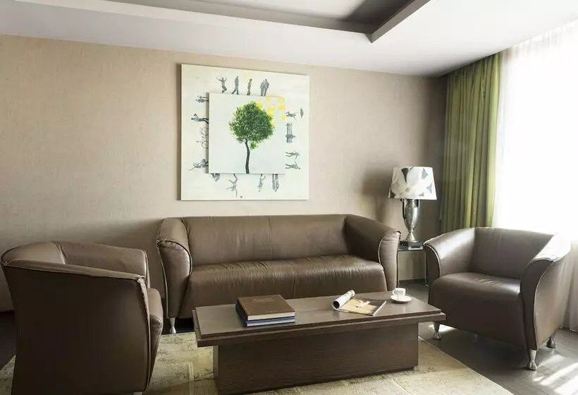 Suite with Views, Radisson Blu Park Hotel Athens