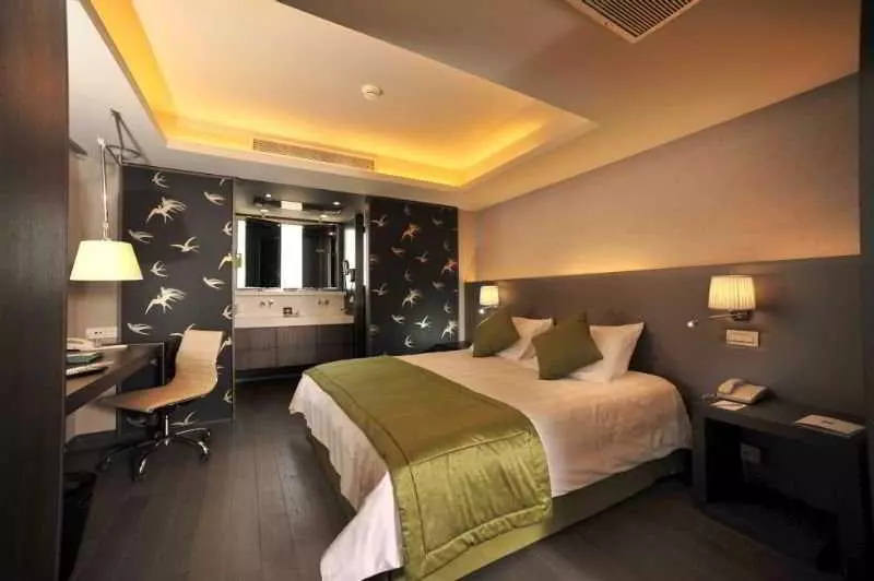Standard Triple Room, Radisson Blu Park Hotel Athens