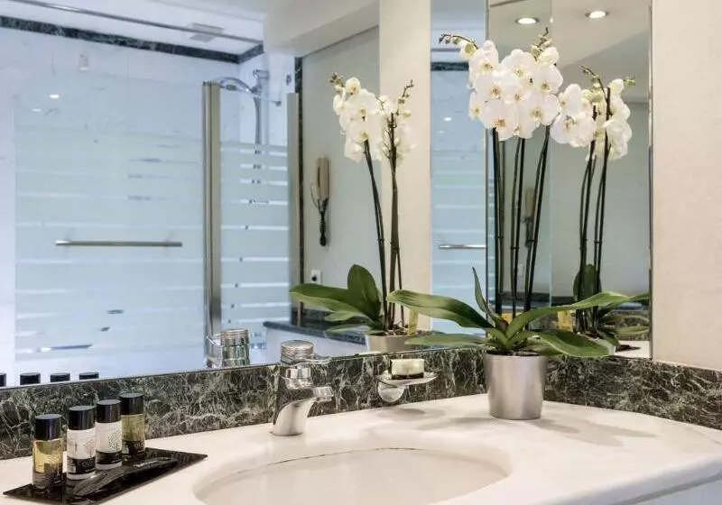 Superior Room, Radisson Blu Park Hotel Athens