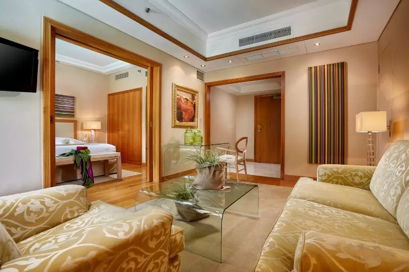 Executive-sviitti, Rodos Park