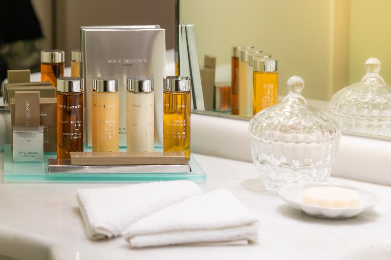 סוויטה אקזקיוטיב, Rodos Park