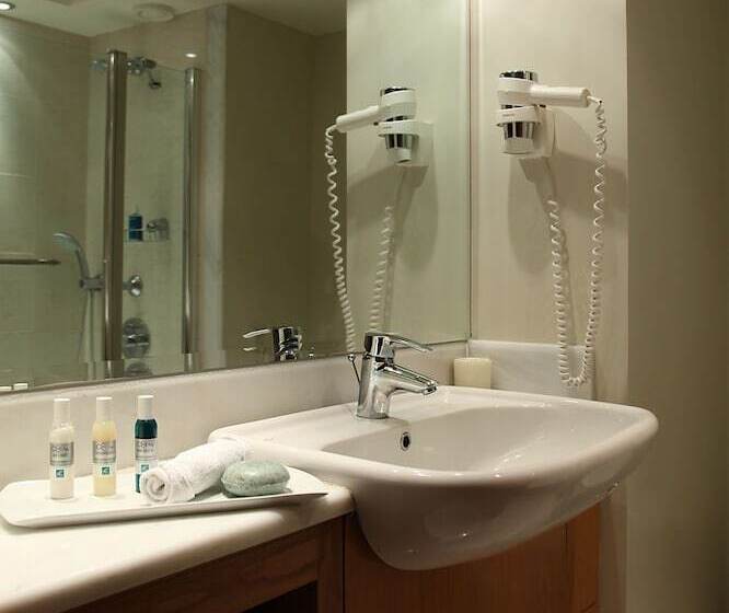 חדר סטנדרט יחיד, Rodos Park