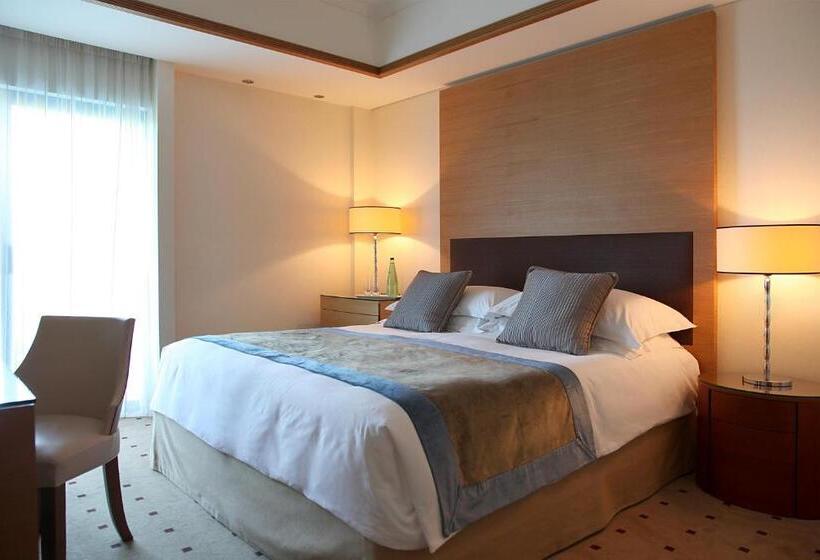 חדר דלוקס, Rodos Park