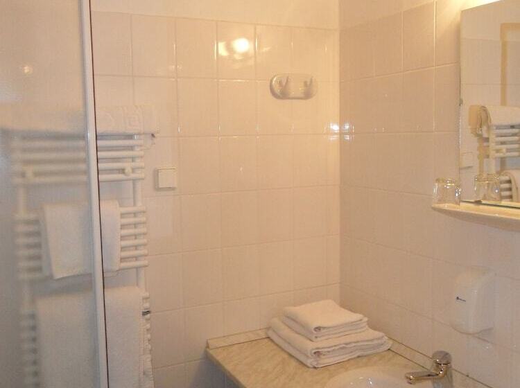 اتاق استاندارد, Sport