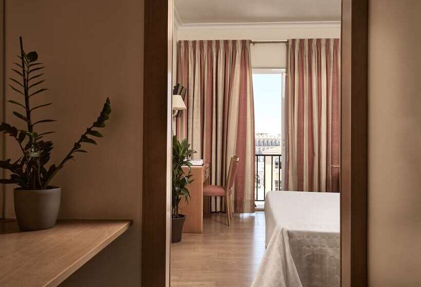 اتاق سوپریور با چشم‌انداز شهر, Strada Marina