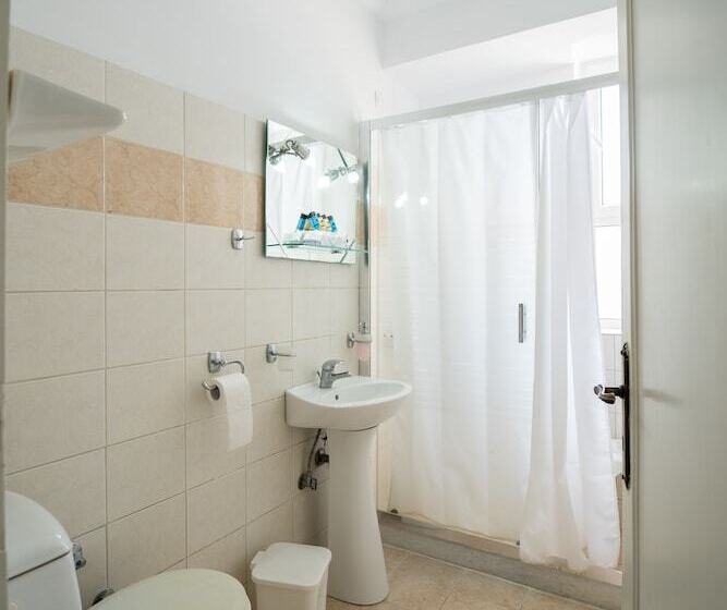 패밀리 룸, Summery