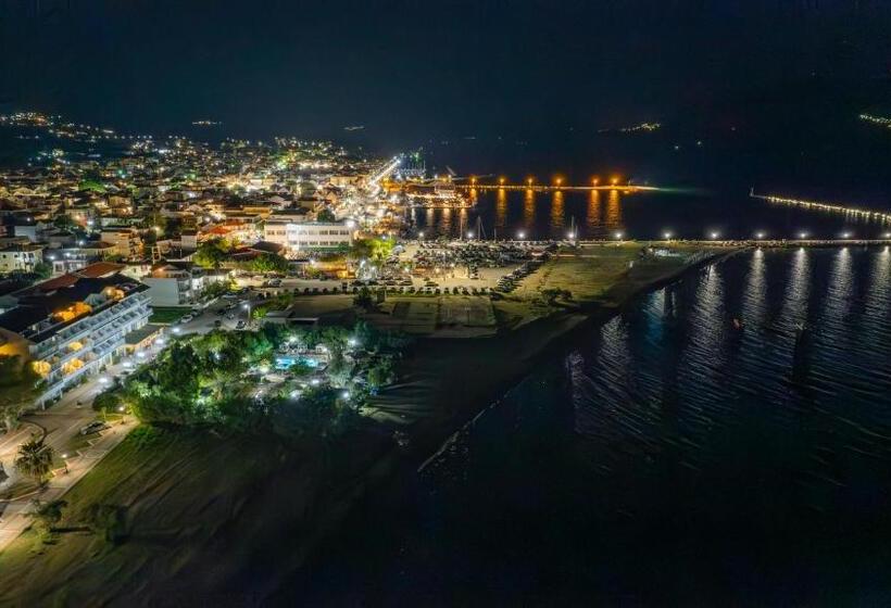 Номер Стандарт Вид на Море, Summery