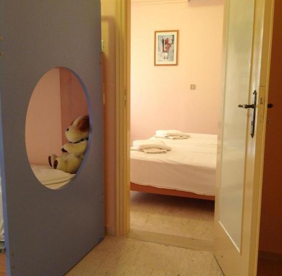 패밀리 룸, Summery