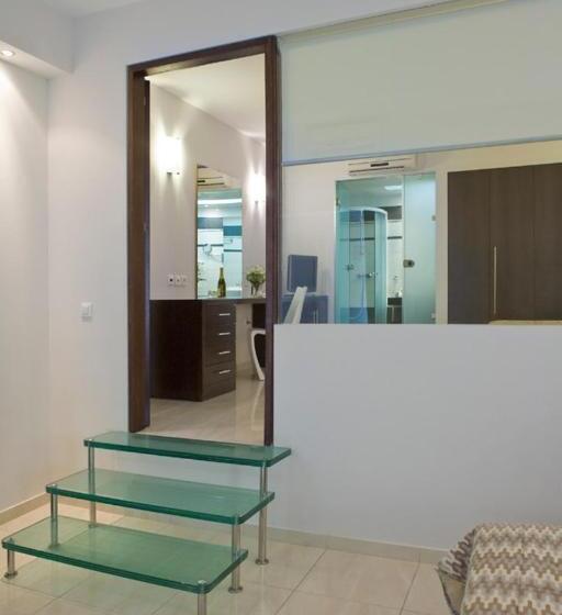 اتاق خانوادگی, Sun Palace Hotel Resort & Spa