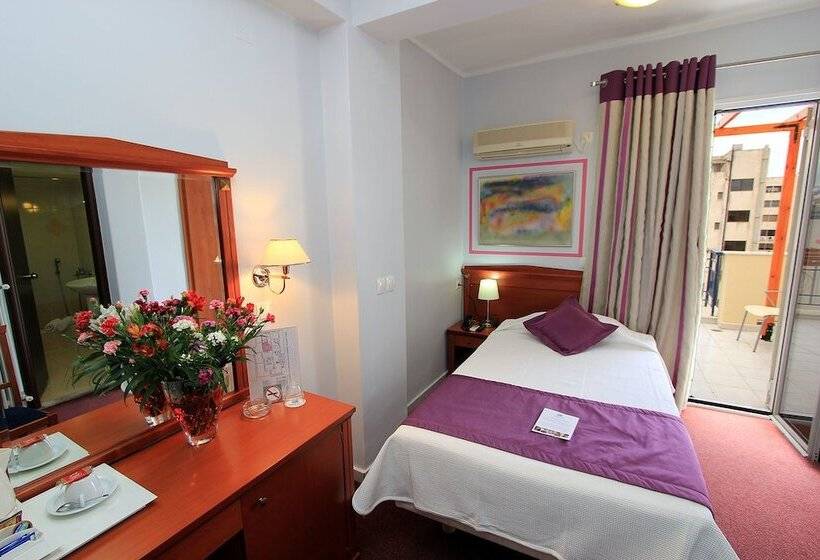 标准单人间, Triton Hotel Piraeus