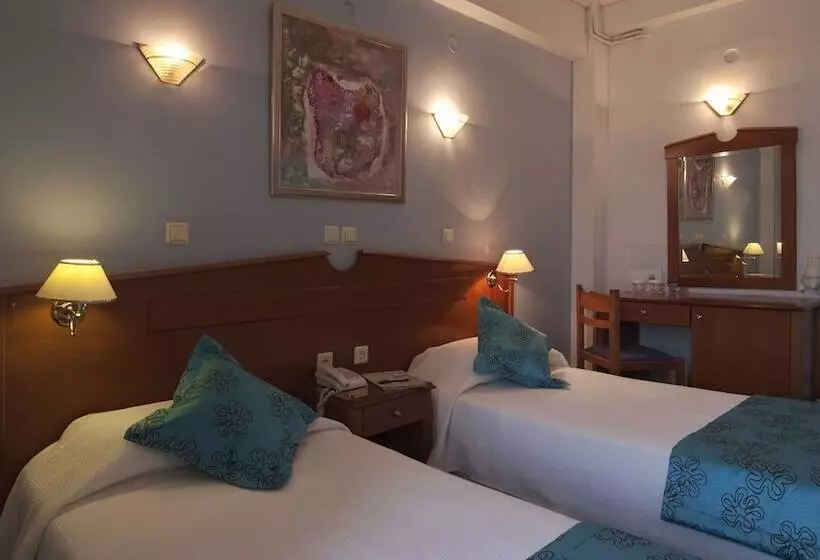 ファミリールーム, Triton Hotel Piraeus