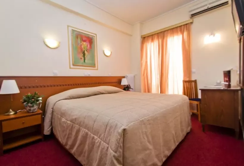 エコノミールーム, Triton Hotel Piraeus