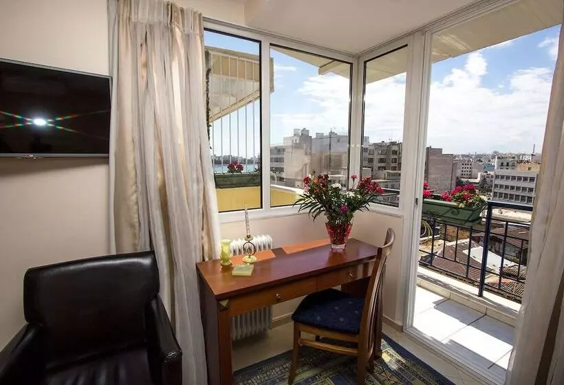 エクゼクティブルーム, Triton Hotel Piraeus
