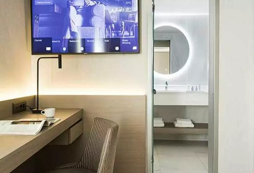Standard Room, Radisson Blu Park Hotel Athens