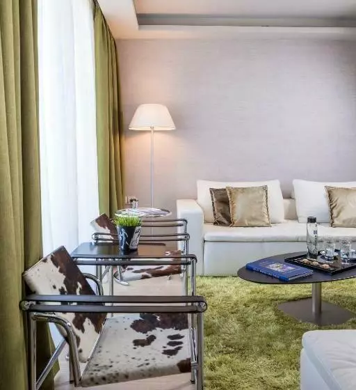 Presidential Suite, Radisson Blu Park Hotel Athens