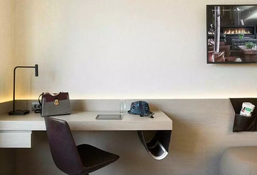Superior Room, Radisson Blu Park Hotel Athens