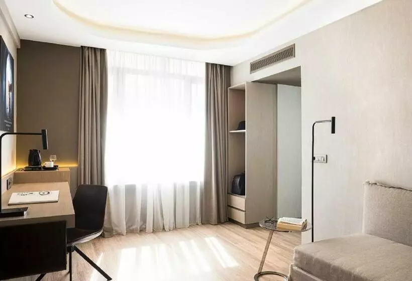 Family Room, Radisson Blu Park Hotel Athens