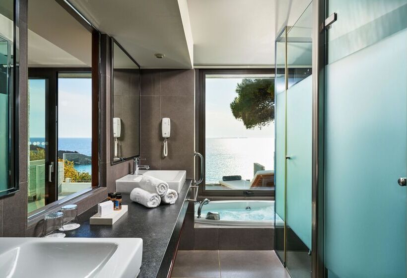 سوییت جونیور با چشم‌انداز دریا, White Rocks Hotel Kefalonia