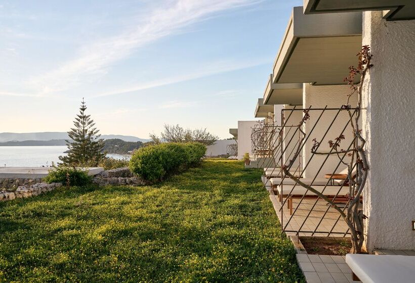 بانگلوی استاندارد با چشم‌انداز دریا, White Rocks Hotel Kefalonia