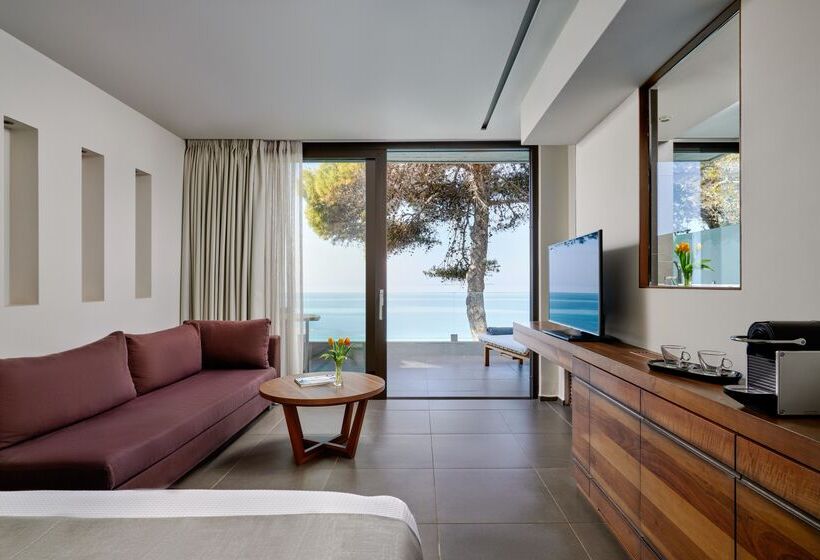 سوییت جونیور با چشم‌انداز دریا, White Rocks Hotel Kefalonia