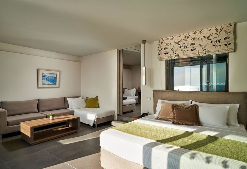 سوییت جونیور با چشم‌انداز دریا, White Rocks Hotel Kefalonia