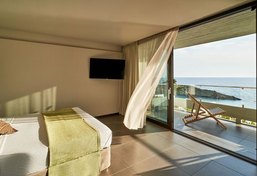 سوییت جونیور با چشم‌انداز دریا, White Rocks Hotel Kefalonia