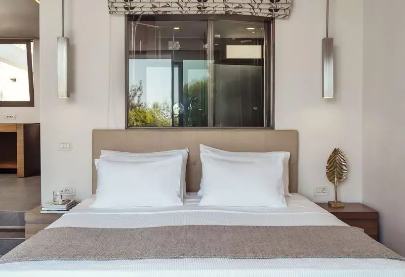 سوییت جونیور با چشم‌انداز دریا, White Rocks Hotel Kefalonia