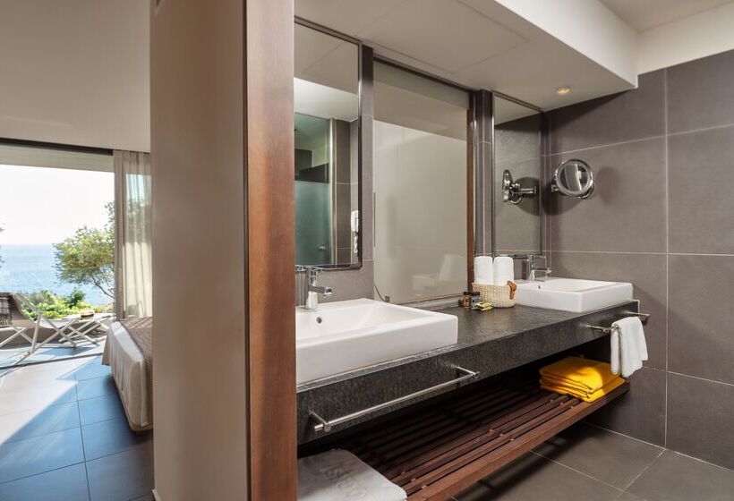 بانگلوی استاندارد با چشم‌انداز دریا, White Rocks Hotel Kefalonia