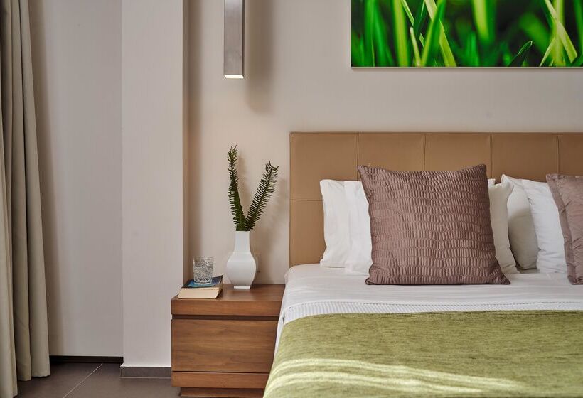 بانگلوی استاندارد با چشم‌انداز دریا, White Rocks Hotel Kefalonia