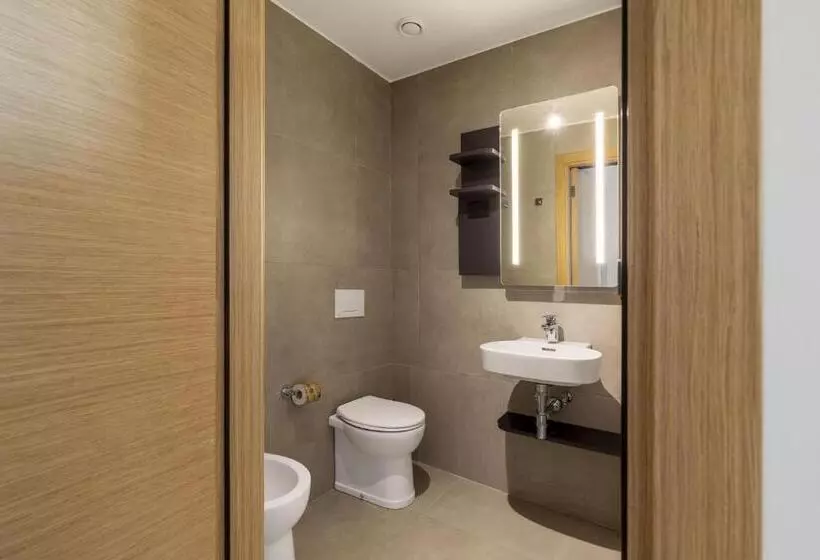 Chambre Standard Individuelle, B&B Hotel Como Baradello
