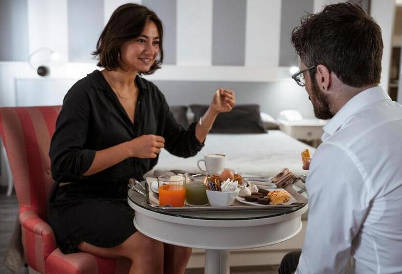Полулюкс Повышенной Комфортности, Bonotto Hotel Belvedere