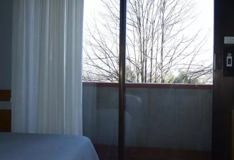 Standard Single Room, Canturio
