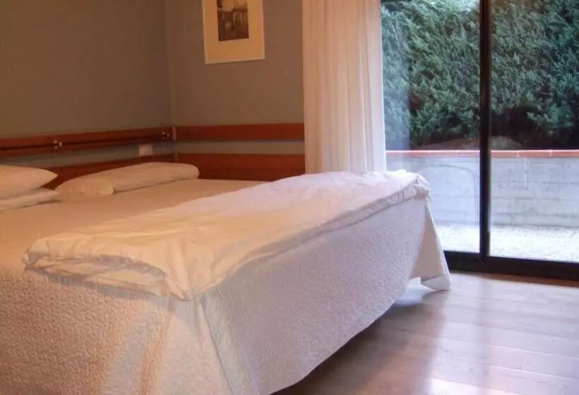 Standard Single Room, Canturio
