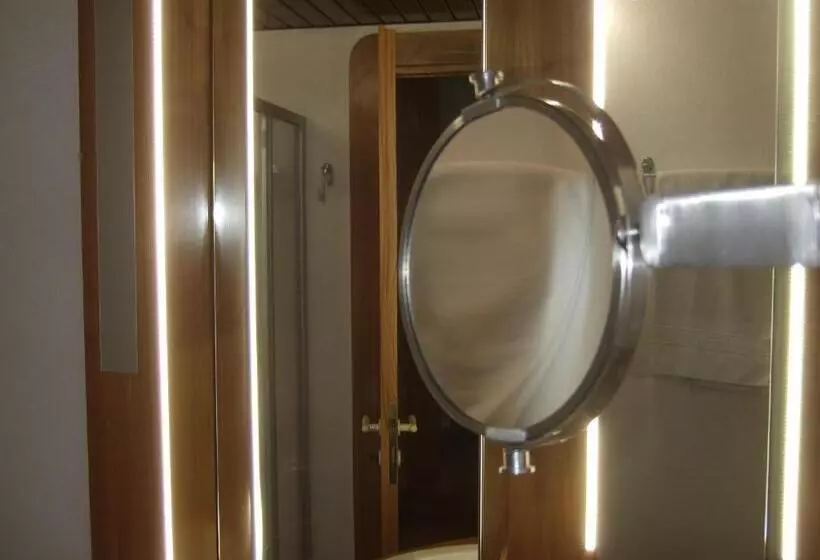 Standard Single Room, Canturio
