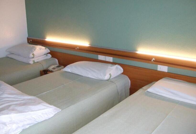 スタンダードトリプルルーム, Canturio