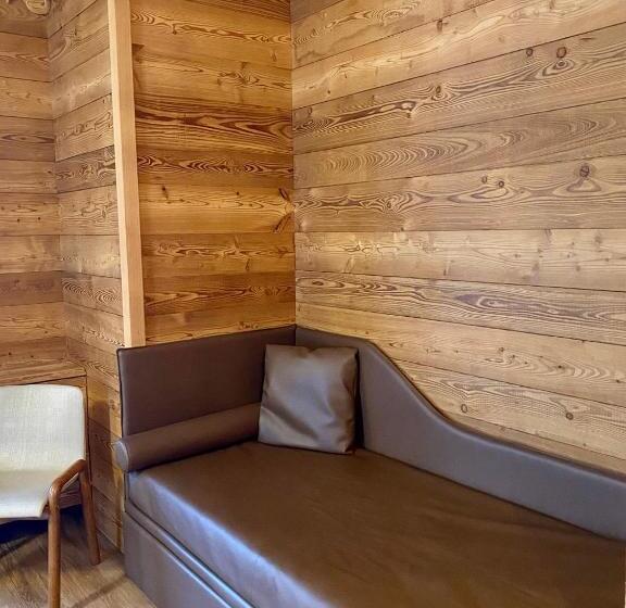 スタンダードトリプルルーム, Chaberton