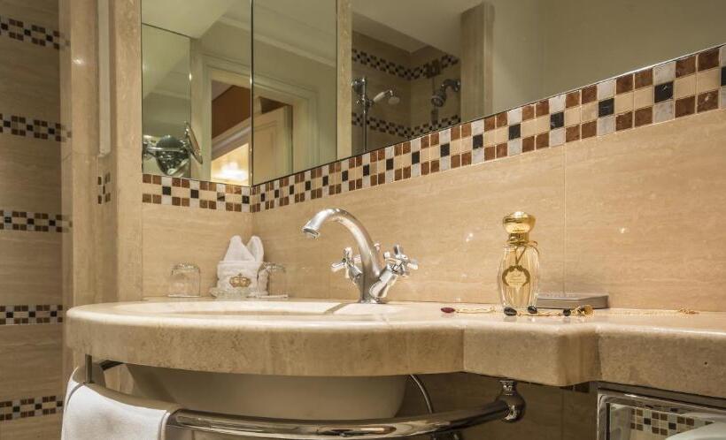 غرفة إقتصادية, Corona D Oro 1890