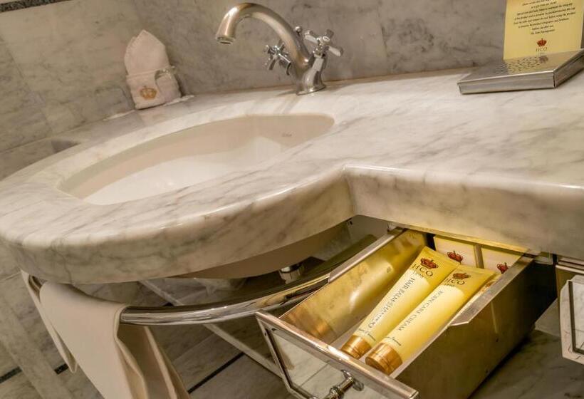 غرفة ديلوكس, Corona D Oro 1890