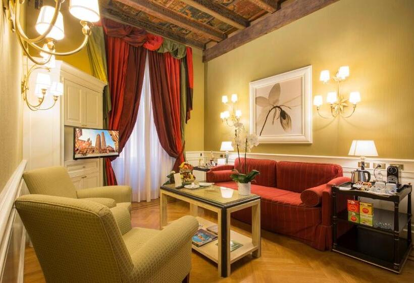 جناح ديلوكس, Corona D Oro 1890